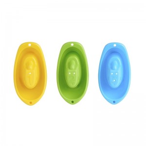 Little Boat Train Baby and Toddler Bath Toy 6 Piece Set $15.37 Bathtub Toys